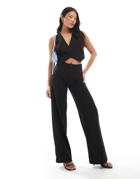 Bershka Petite – Elegante Hose in Schwarz mit hohem Bund und weitem Bein - view 1