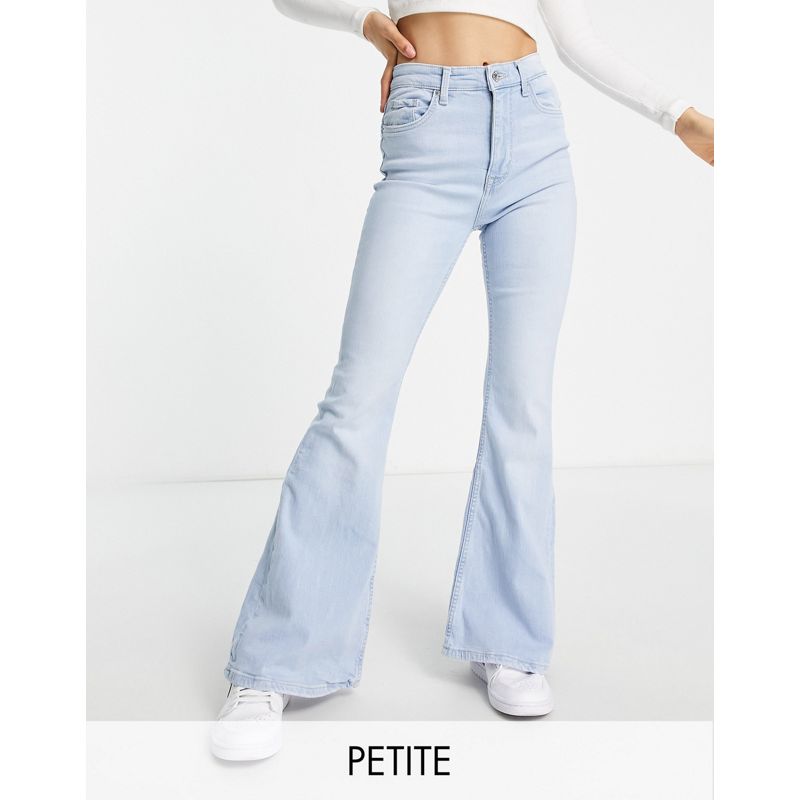 Jeans Jeans a zampa Bershka Petite - Jeans a zampa azzurri lavaggio uniforme