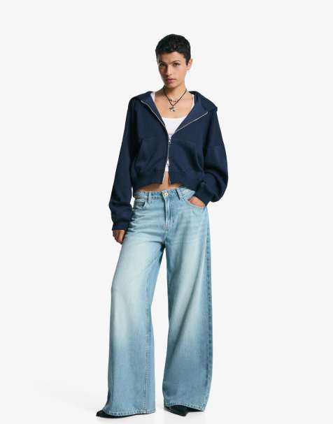 Bershka Petite – Jeans in Blau mit weitem Bein - view 1