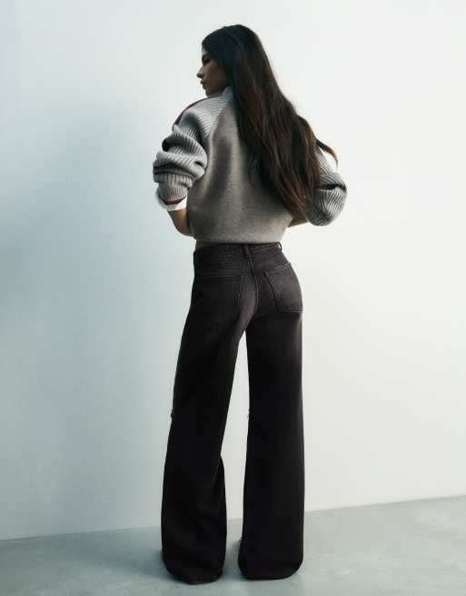Bershka Petite jeans med hög midja, vida ben och revor i svart, 3 av 6