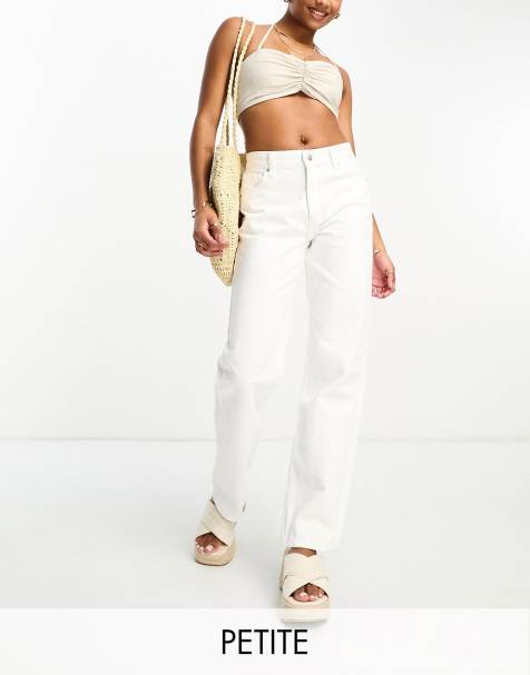 Bershka Petite – Jeans mit geradem Schnitt in Weiß - view 1