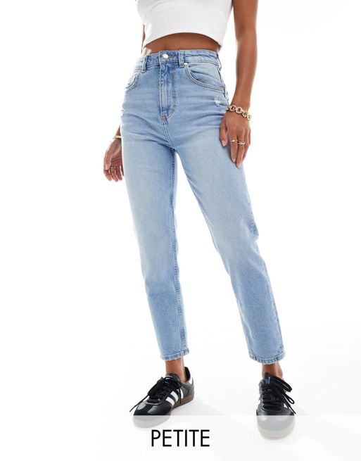 Bershka Petite – Ljusblå bekväma mom check-print jeans