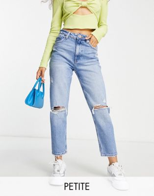 Bershka Petite ripped detail mom jeans in mid blue - ASOS Price Checker
