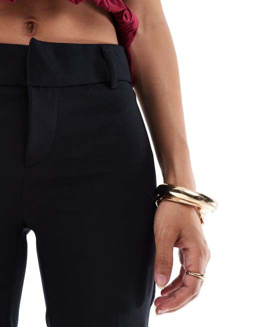 Bershka Petite Pantalon ajuste puis evase Noir