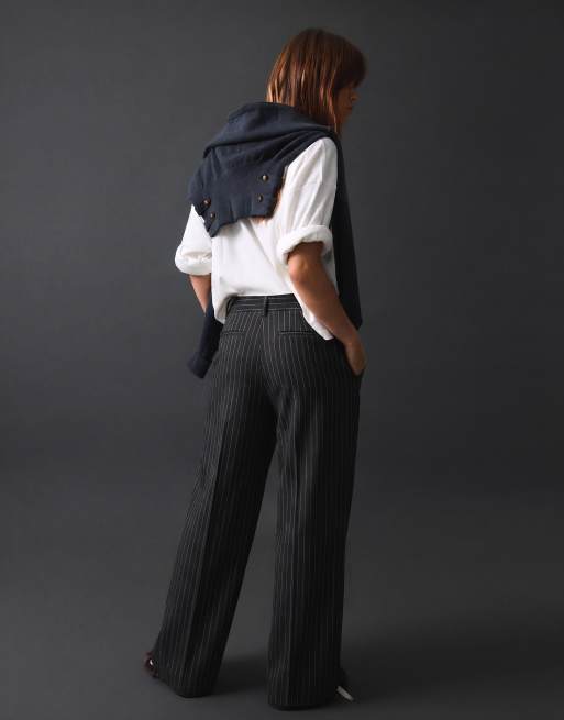 Bershka Petite pantaloni con pince in doppio tessuto grigi, 3 di 5