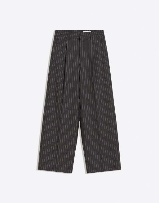 Bershka Petite pantaloni con pince in doppio tessuto grigi, 5 di 5