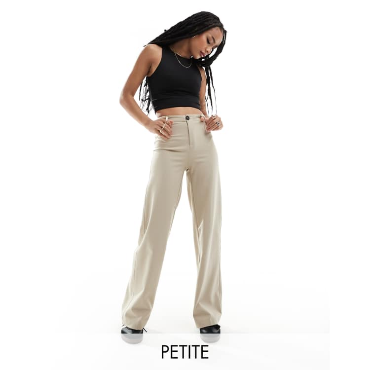 Bershka taglie forti store