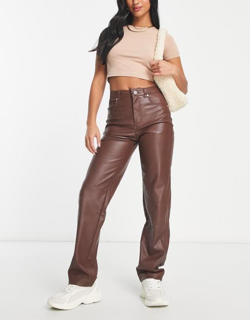 Bershka Petite - Pantaloni dritti in pelle sintetica marroni, 3 di 4