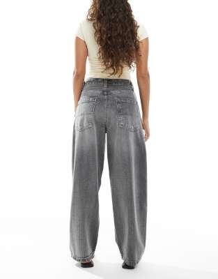 BERSHKA PETITE SKATER JEANS