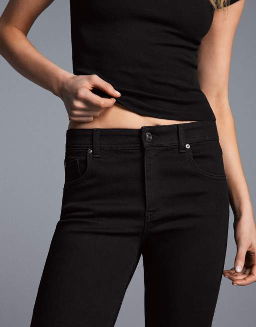 Bershka Petite skinny jeans med hög midja i svart, 5 av 6
