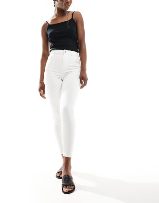 Bershka - Petite - Skinny jeans met hoge taille in wit