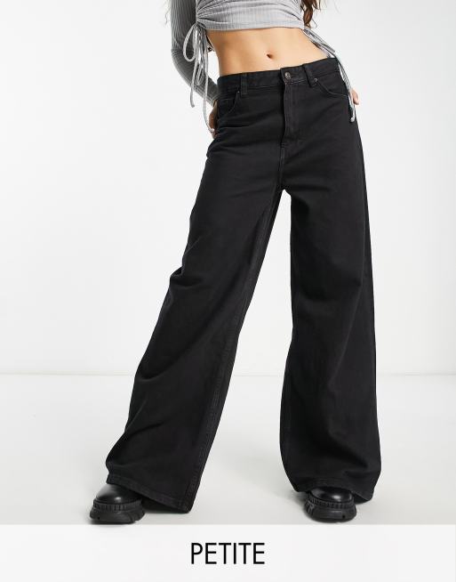 Bershka Petite slouchy wide leg dad jeans in black