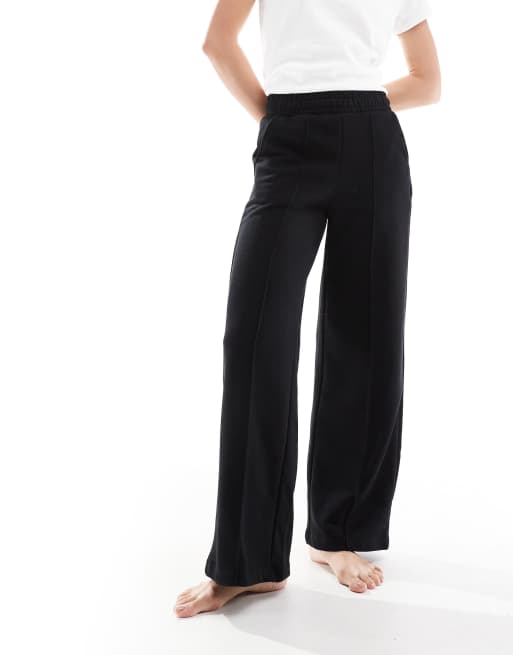 Bershka Petite – Svarta mjukisbyxor med vida ben, del av set, 2 av 5