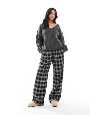 Petite tie waist wide leg pants in black check