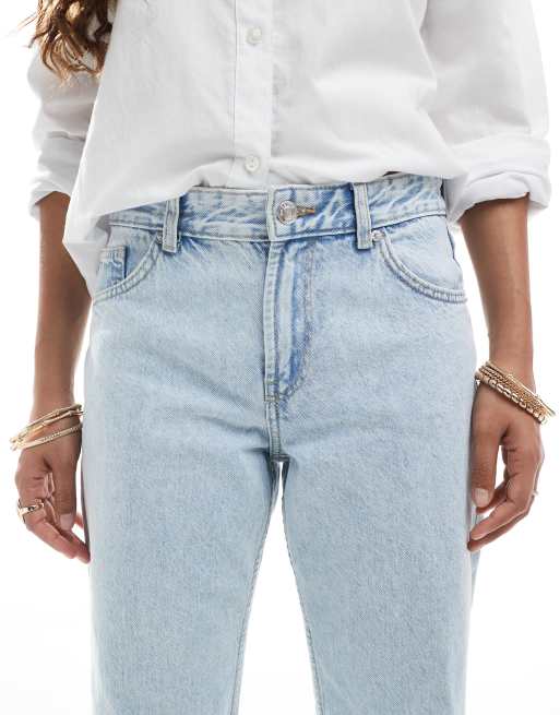 Bershka Petite - Vasket lyseblå jeans med lige ben, 4 af 5