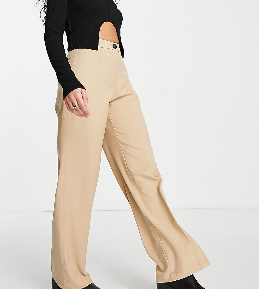 Bershka Petite wide leg slouchy dad tailored trousers in camel-Neutral