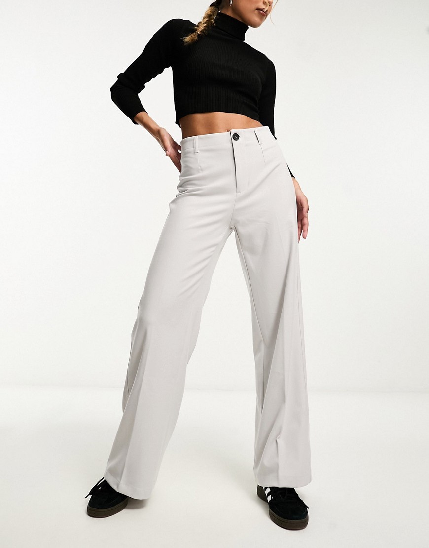 Petite wide leg tailored pants in pale gray