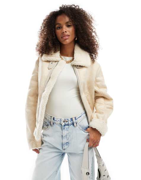 Bershka - Pilotenjack met afwerking van imitatieschapenvacht in contrasterend crème - view 1