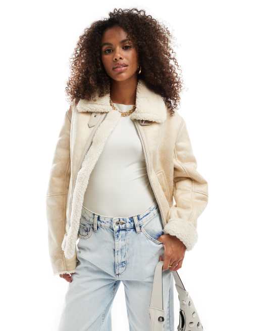 Bershka - Pilotenjack met afwerking van imitatieschapenvacht in contrasterend crème