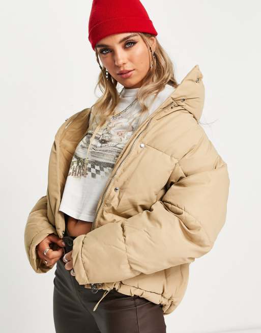 Bershka - Piumino imbottito oversize color cammello