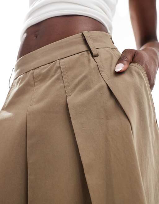 Pleated maxi skirt brown hotsell