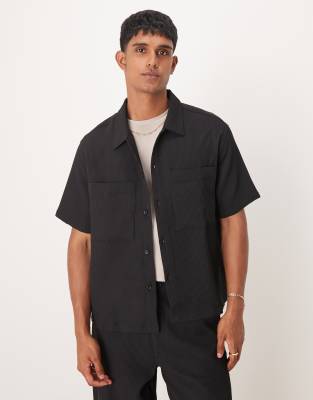 plisse pocket shirt in black - part of a set