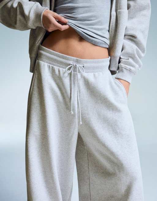 Bershka Plush barrel trousers in light grey, 2 of 4