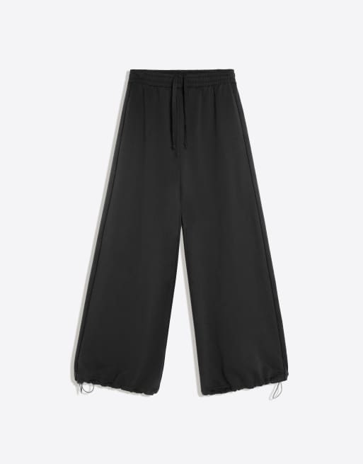 Bershka Plush jogger trousers in black, 5 of 6