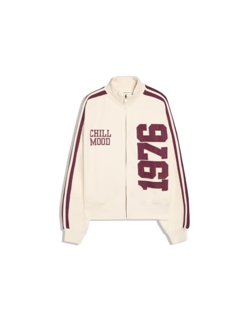 Bershka Plush zip-up sweatshirt with patch in ecru, 2 of 2