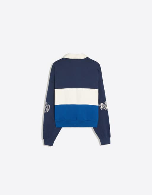 Bershka Poloshirt mit Kontrastkragen und Print in Denimblau, 6 von 6