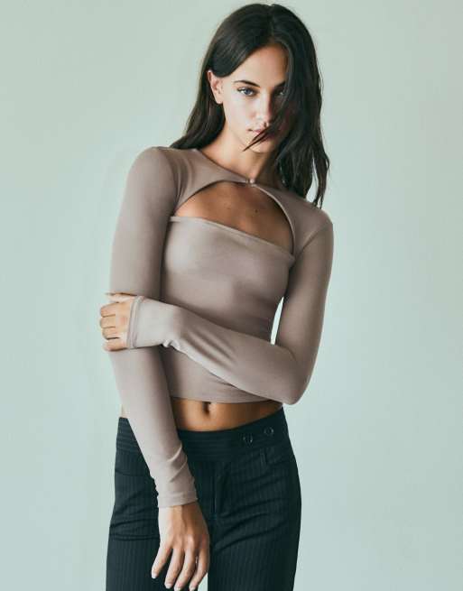 Bershka Polyamide cut-out t-shirt in beig, 2 of 5