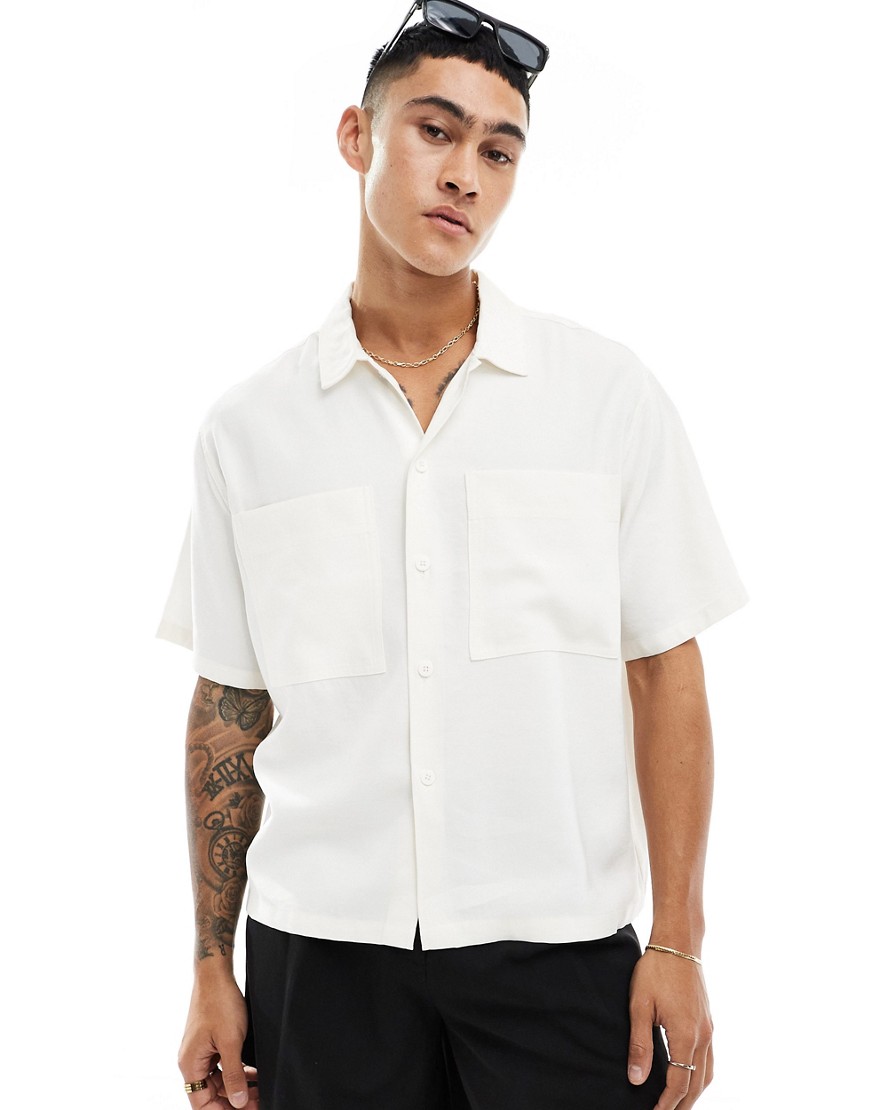 premium pocket shirt in white