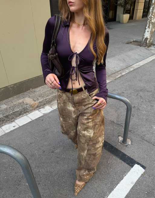 Bershka Printed barrel trousers in brown, 4 of 5