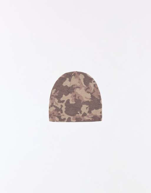 Bershka Printed beanie in khaki, 3 of 4