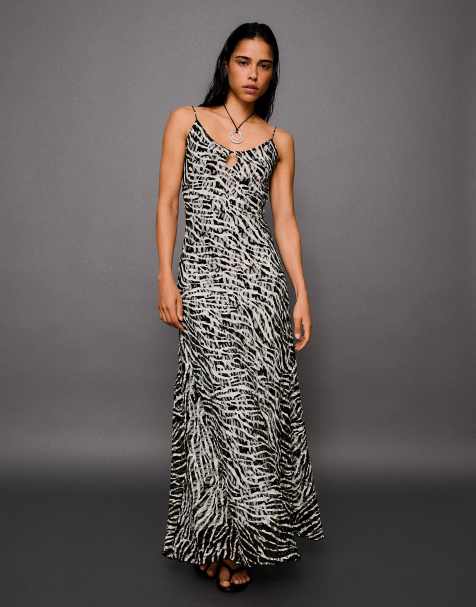 Bershka Printed midi dress with straps in white - view 1