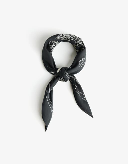 Bershka Printed neckerchief in black&white, 3 of 3