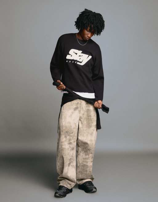 Bershka Printed round neck jumper in black, 2 of 4
