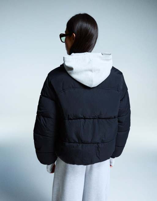 Bershka Puffer jacket in black, 2 of 4