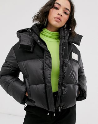 Bershka puffer jacket with hood in black | ASOS