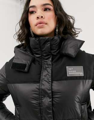 bershka hooded puffer jacket in black