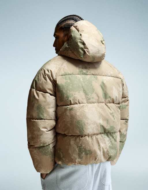 Bershka Puffer jacket with hood in green