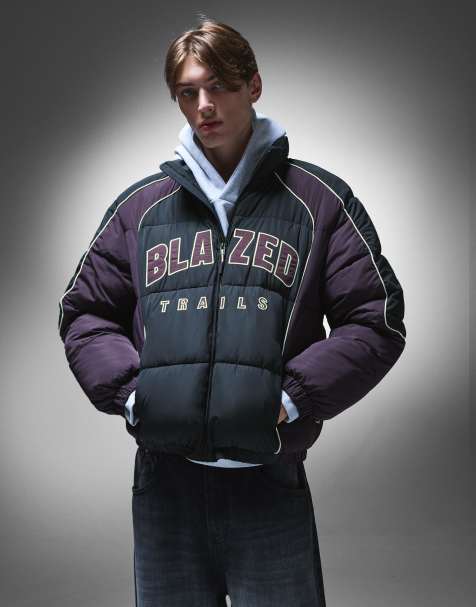 Bershka – Pufferjacke in Schwarz mit Print - view 1