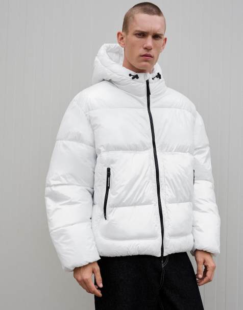 Bershka – Pufferjacke in Weiß mit Kapuze - view 1