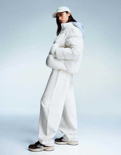 Bershka – Pufferjacke in Weiß, 2 von 4