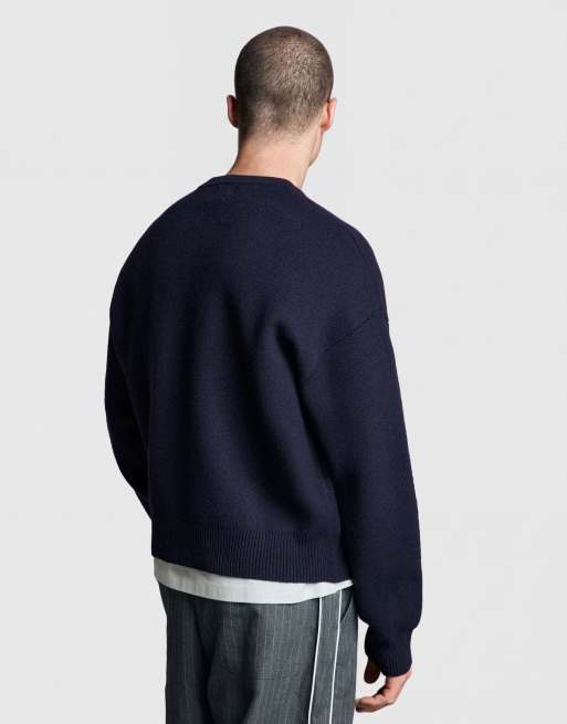 Bershka pull à col rond brodé bleu, 3 de 5