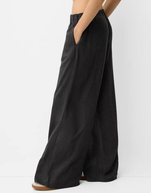 Bershka pull on waist wide leg trousers in dark grey, 3 of 4