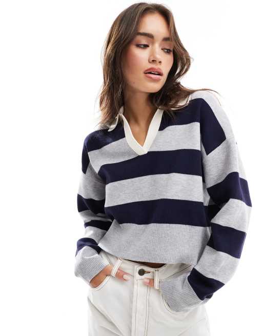 Bershka – Pullover in gestreiftem Grau mit Polokragen