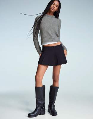Bershka - Pullover in Grau mit Rundhalsausschnitt