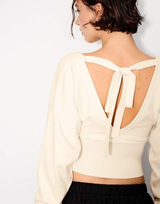 Bershka Pullover mit V-Ausschnitt und Bindedetail in Ecru, 3 von 5