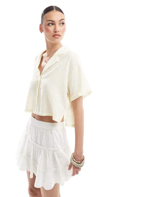 Bershka - Recht overhemd met korte mouwen en linnenlook in wit